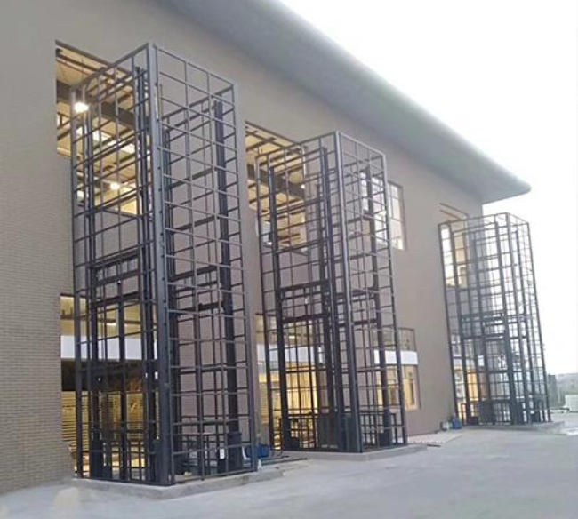 双河液压升降货梯